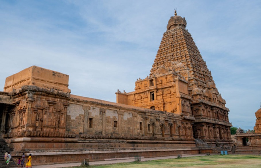 The Brihadeeshwara Temple: A Pan-Indian Hindu Cultural Complex