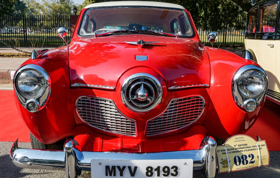 Bullet Nose Studebaker