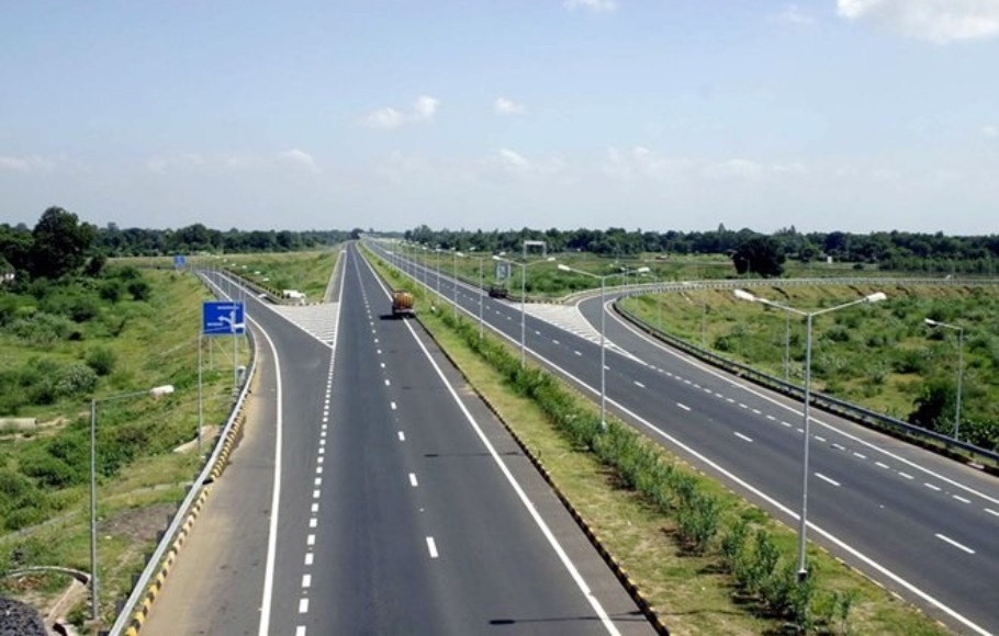 Kerala, Highway, Essential Commodities, Modi, Karnataka