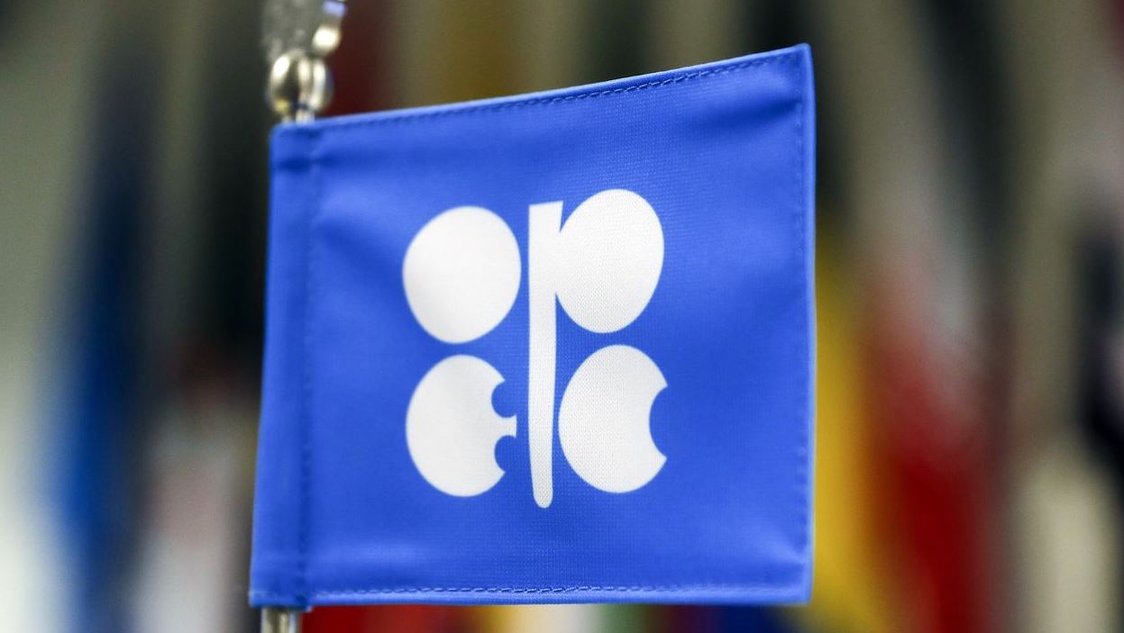 Saudi Arabia seeks urgent OPEC+ meeting to stabilise oil market