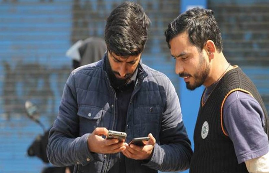Social media, Jammu and Kashmir, abrogation of Article 370, internet ban