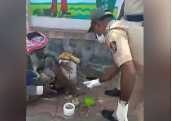 Heartwarming act of humanity: Yuvraj praises policemen sharing food