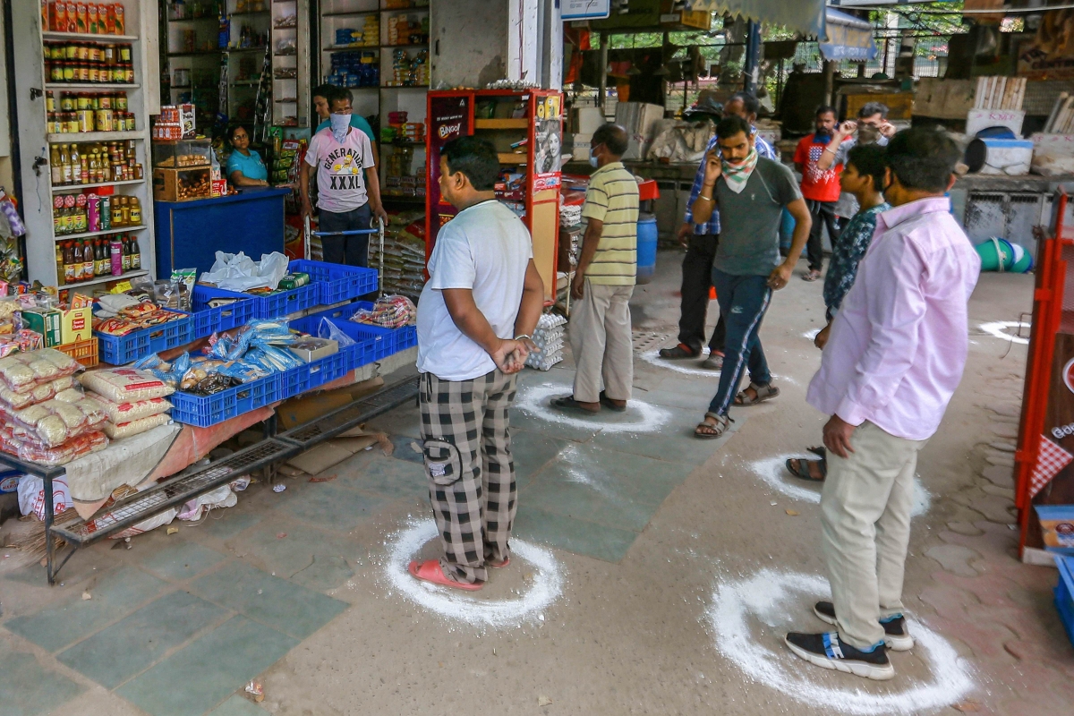 Centre allows opening of standalone shops; markets, malls to remain shut