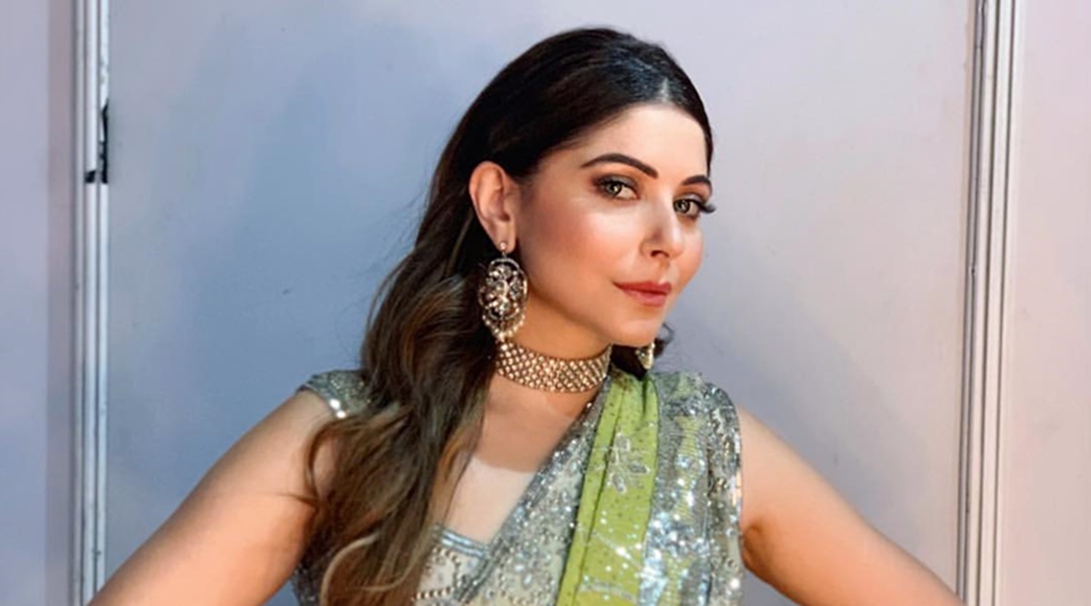Bollywood singer Kanika Kapoor recovers from COVID-19, discharged from hospital
