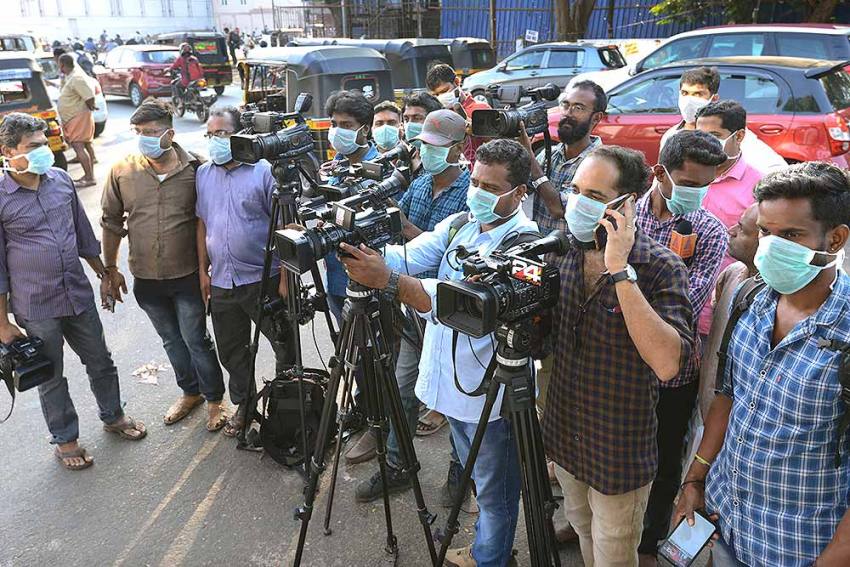 I&B ministry asks scribes to stay safe while reporting on COVID-19