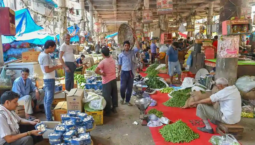 Retail inflation rises to 7.41% in September; Congress attacks PM, FM