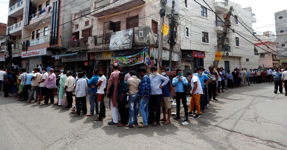 Liquor shops in Delhi shut after crowd turns unruly, defies social distancing