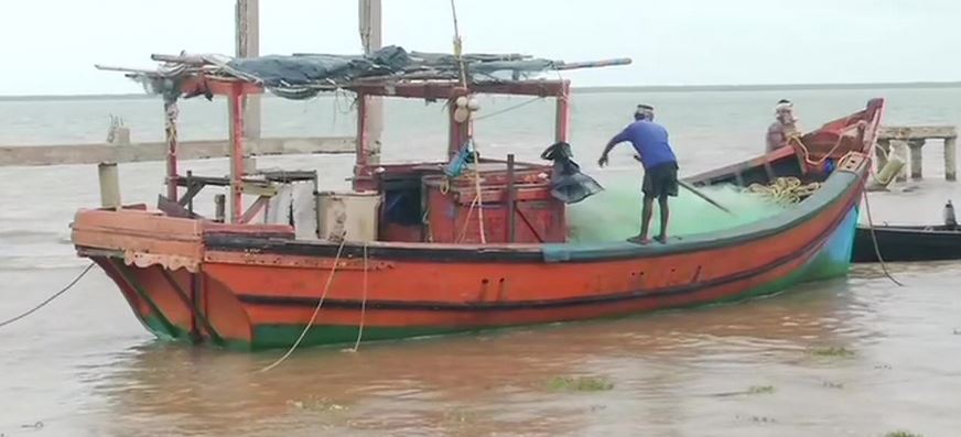 Indian fisherman killed in firing by Pakistani Maritime personnel off Gujarat coast