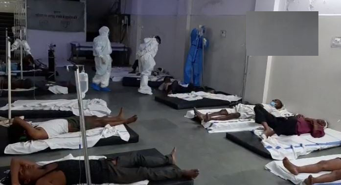 5 migrants dead, 11 injured as truck overturns near Bhopal