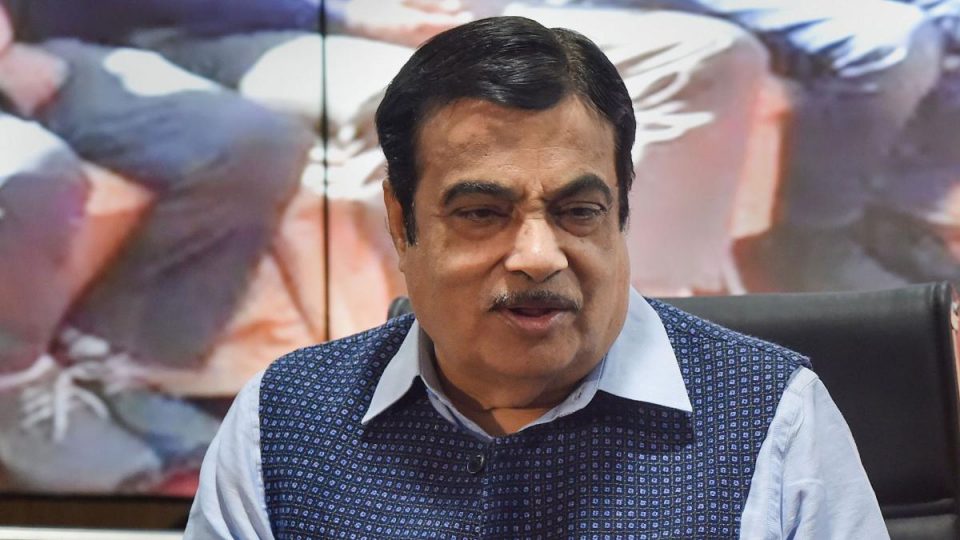 Character actors cant be heroes again: Gadkari on new features in old cars