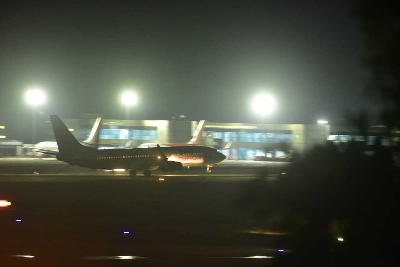First flight carrying stranded Indians from Abu Dhabi lands at Kochi