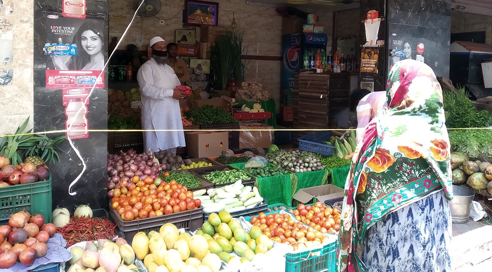 Hit by lockdown, Pune’s food joints, trinket shops turn green grocers