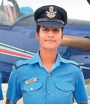 MP: Tea sellers daughter flies high, becomes IAF officer