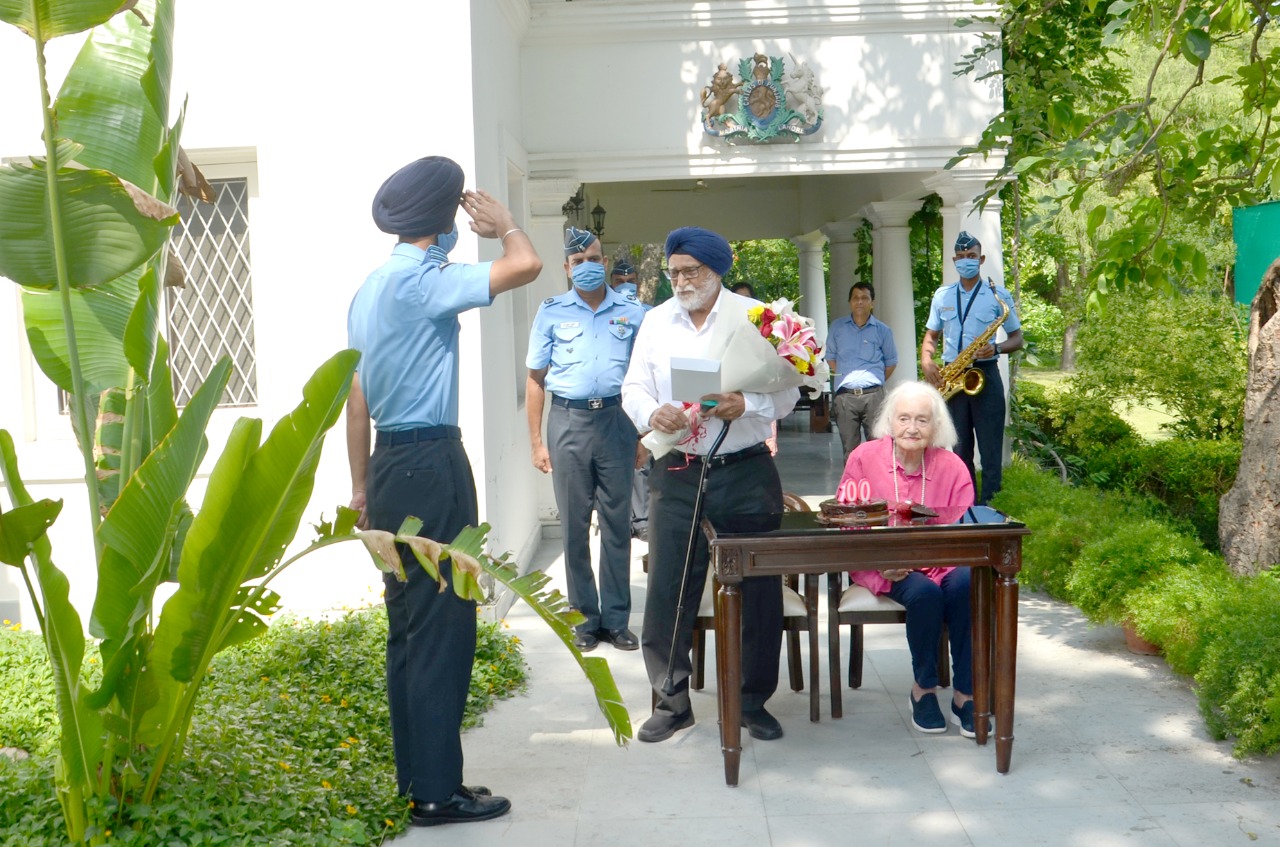 Oldest living IAF fighter pilot turns 100, Air chief extends greetings
