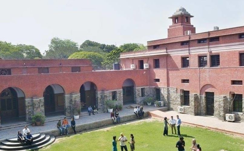 Delhi University to conduct online open book final exams in August