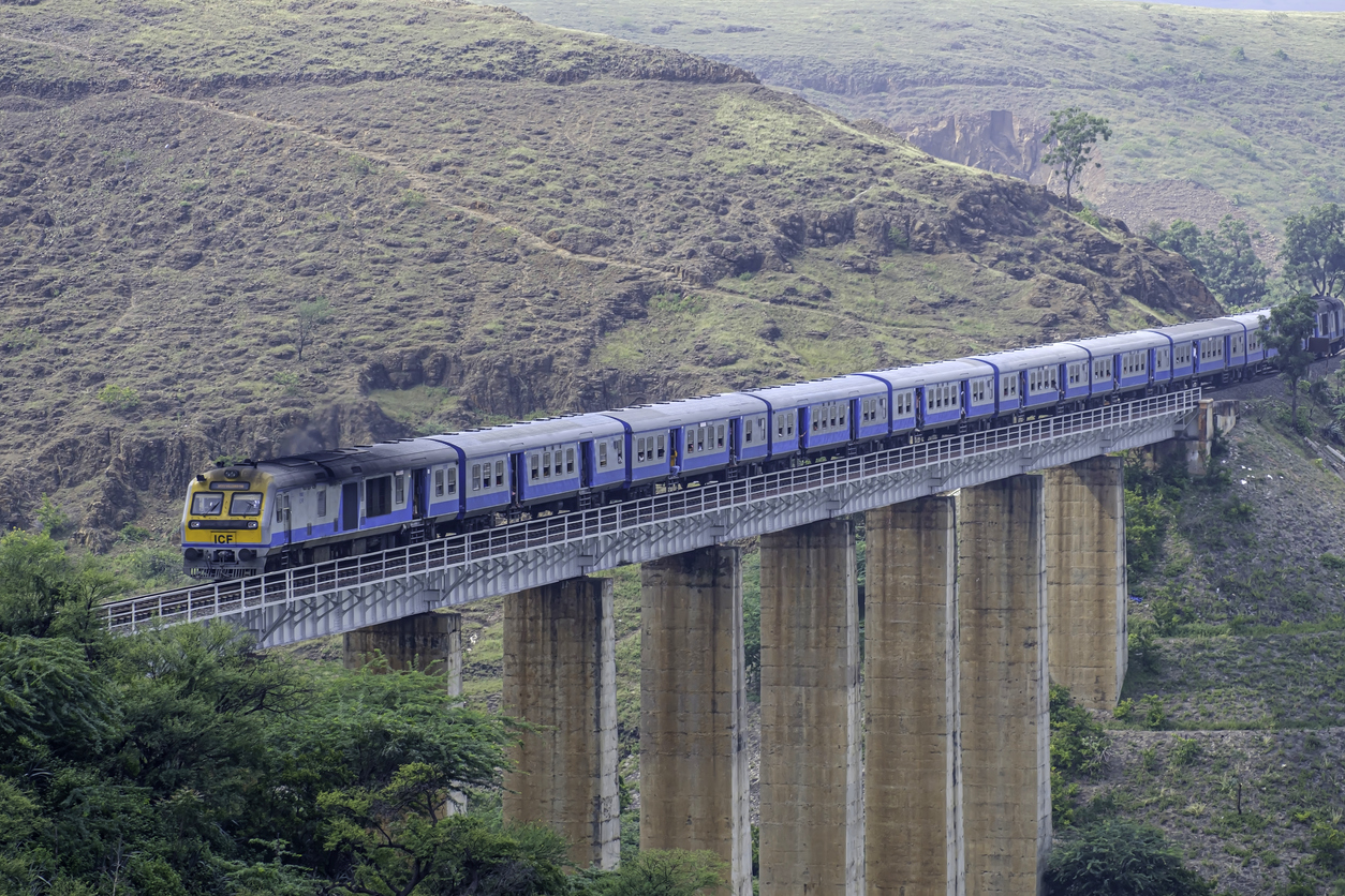 Railways take a cue from AAI; no single bidder can bag all deals