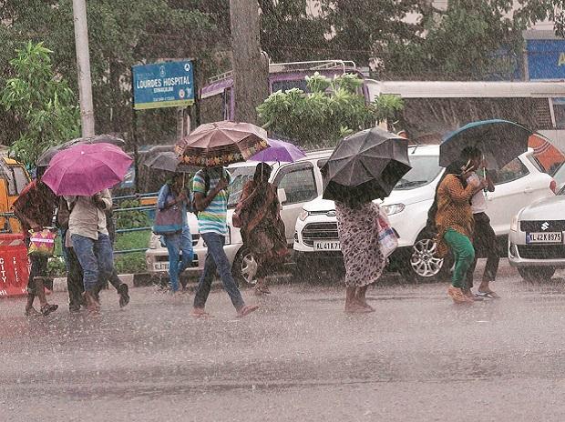 Heavy rainfall likely in south, central, eastern parts of India