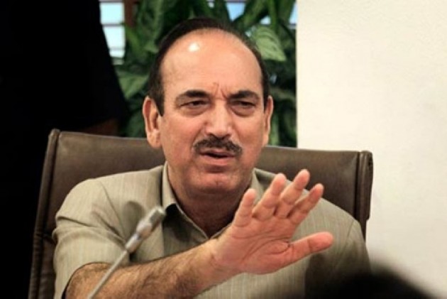 Ghulam Nabi Azad quits Congress; targets Rahuls childish behaviour