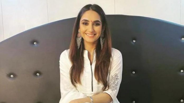 Ragini2