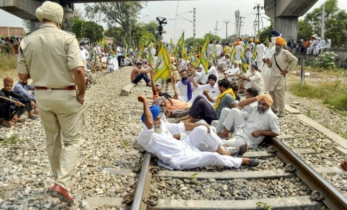 Farmers begin rail roko agitation in Punjab, several trains suspended - The  Federal