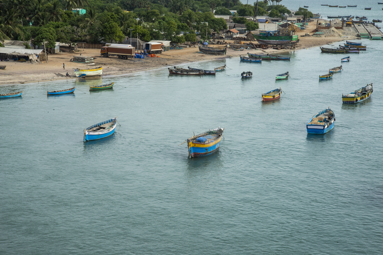 Sri Lankan navy arrests 9 Indian fishermen for maritime boundary violation