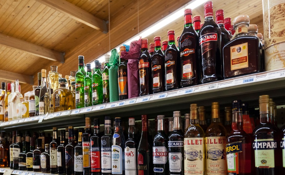 Private liquor shops in Delhi to close from Thursday, only govt vends to run