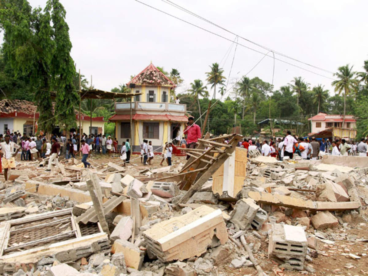 Kerala shrine fire: Chargesheet filed against 59 after 4 years
