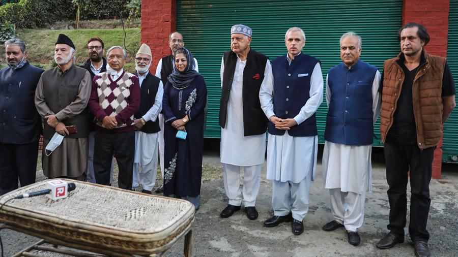 Gupkar Alliance contesting DDC polls stirs Kashmir politics