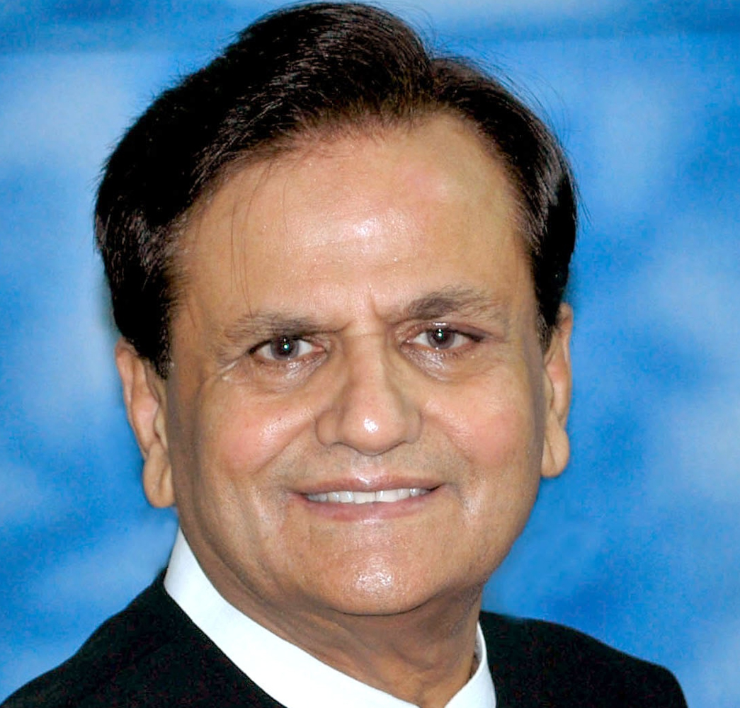 Ahmed Patel dies at 71; lost an irreplaceable comrade, writes Sonia