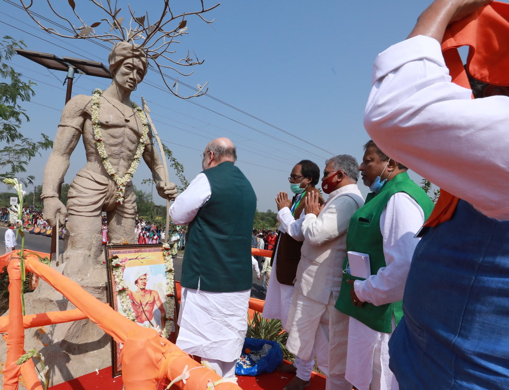 Amit Shah’s tribal outreach in Bengal leaves BJP red-faced over statue gaffe