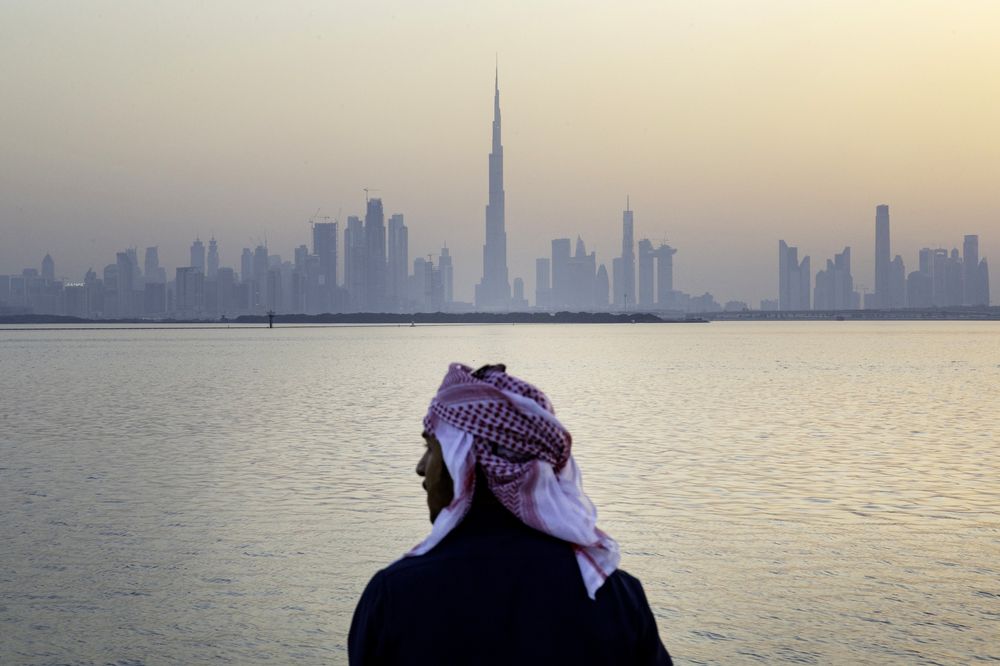 UAE eases Islamic laws, to allow unmarried couples to stay together