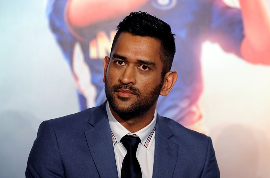 Rs 100-cr defamation suit: Dhoni moves HC for proceedings against IPS officer