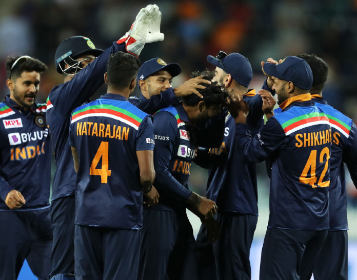 Hardik, Jadeja help avoid whitewash, India win 3rd ODI by 13 runs