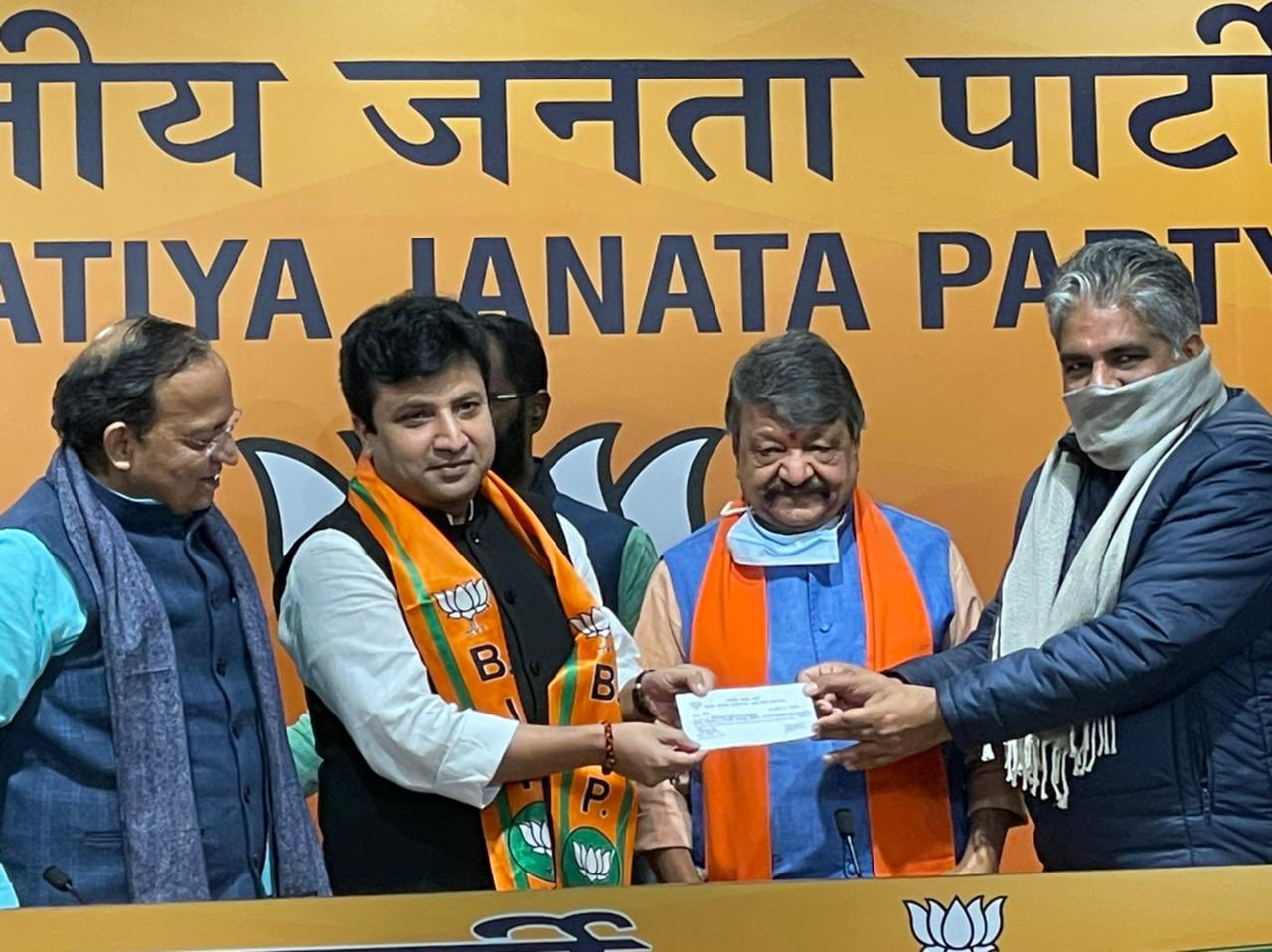 TMC MLA Arindam Bhattacharya joins BJP