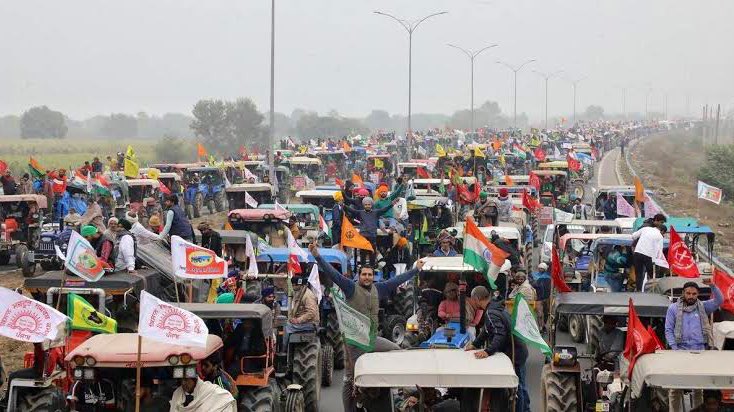 Tension erupts as farmers at Ghazipur border told to vacate road immediately