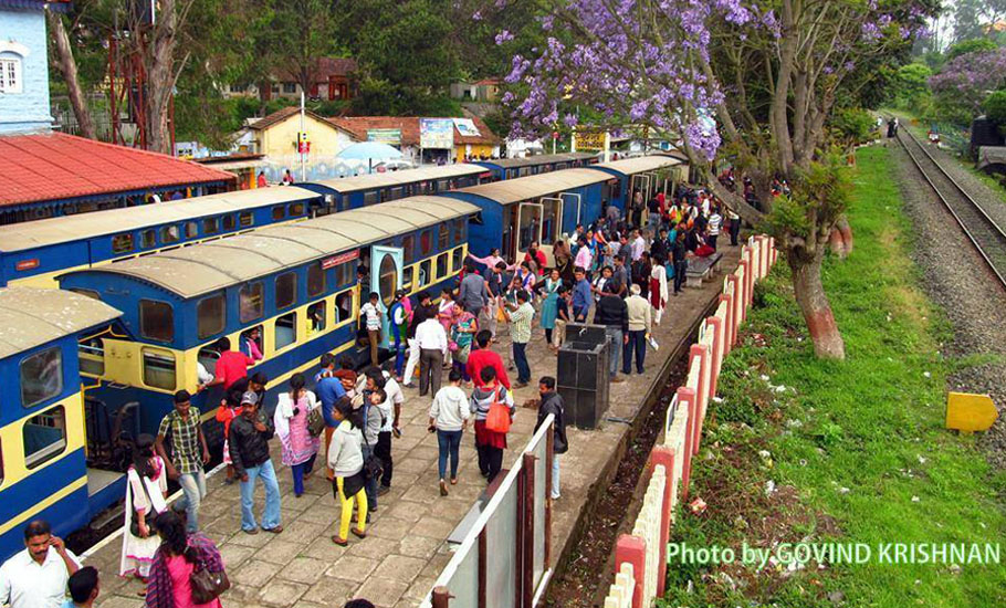 Lockdown derails Railways income; platform ticket revenues plunge 94%