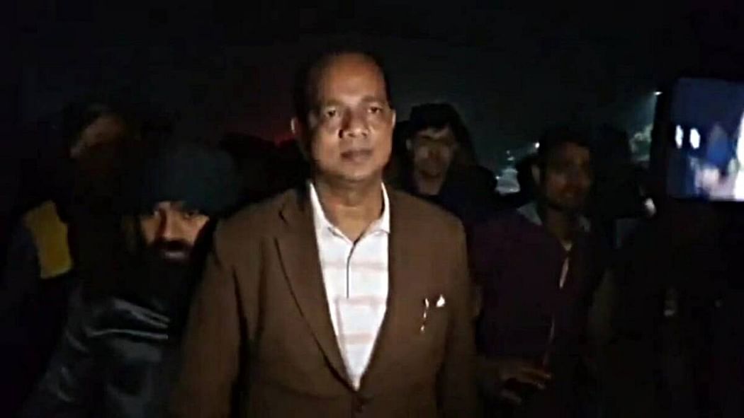 Crude bombs hurled at West Bengal minister Jakir Hossain