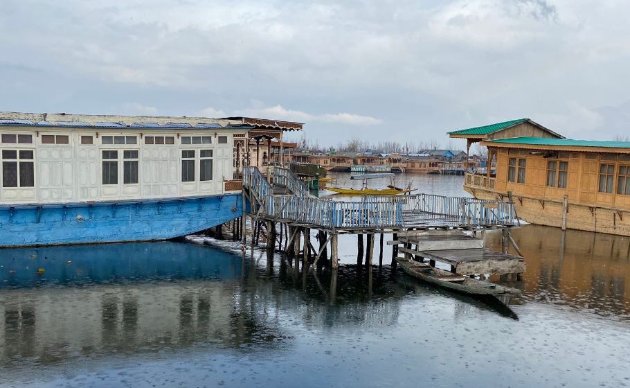Houseboat - Dal Lake