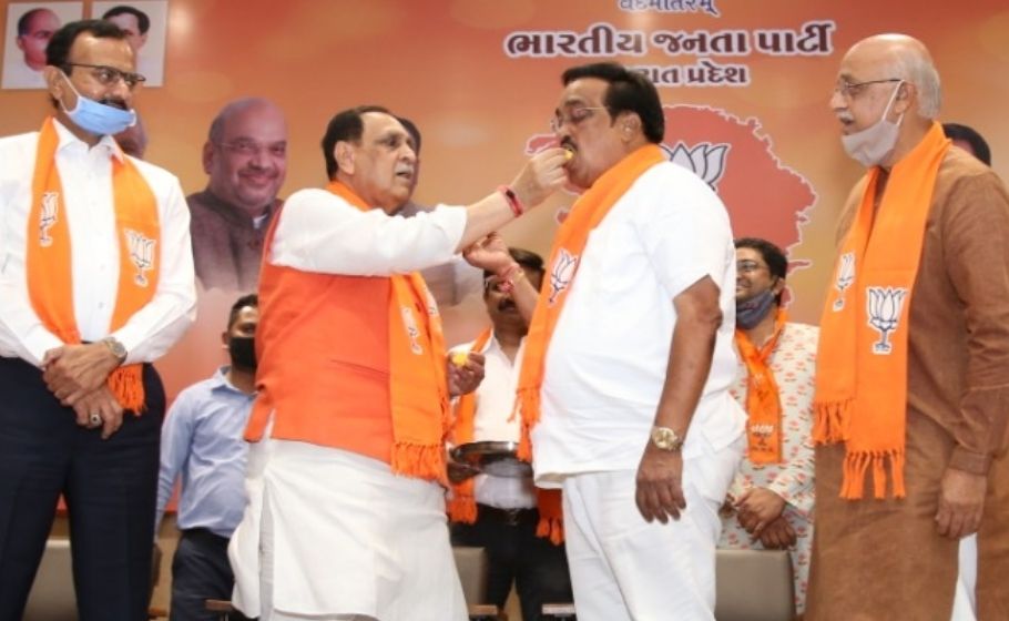 Gujarat Congress chief, LoP resign as BJP set for big win in local body  polls - The Federal