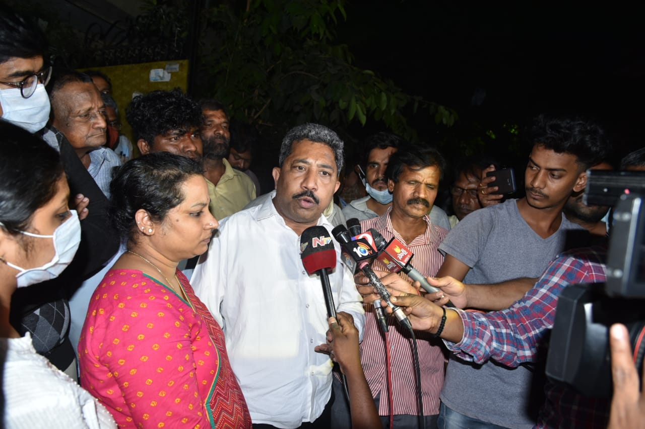 NIA raids homes of civil rights activists in Andhra, Telangana