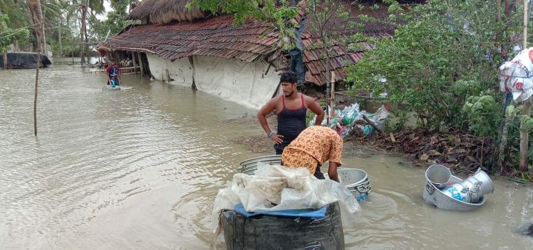 Cyclone Yaas batters Bengal and Odisha; one crore people affected