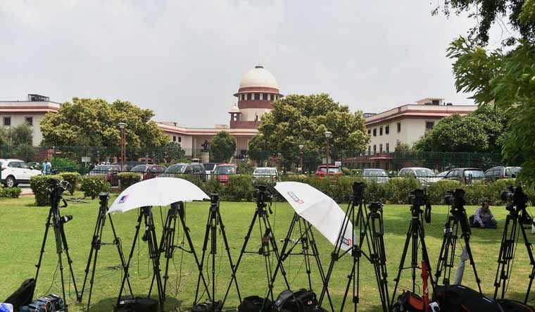 Is Centre establishing a new bench of Supreme Court in Bangalore?