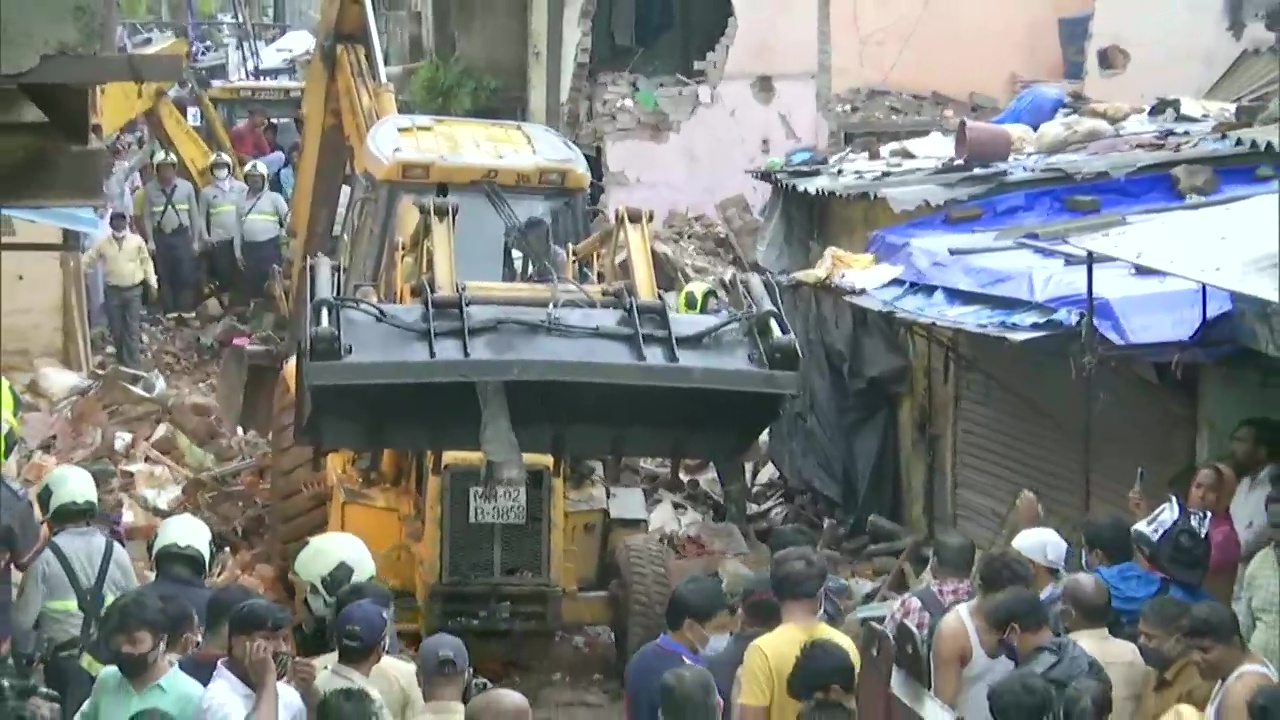 11 dead in building collapse in Mumbai, rescue operation underway