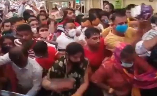 Temples crowded during Shravan; many injured in Ujjain stampede