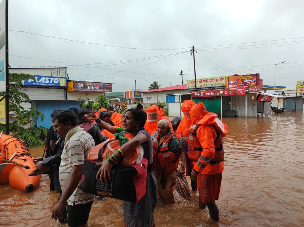 Maharashtra floods: Death toll at 138; Central aid will be needed, says CM