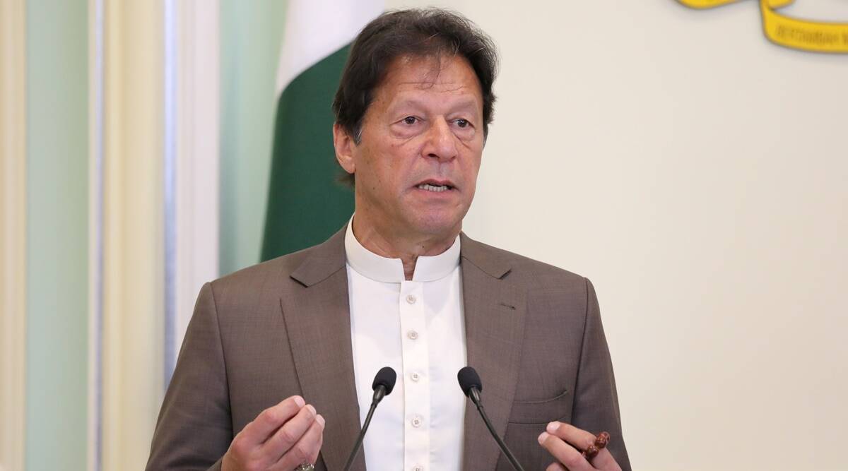 Imran Khan, 150 aides booked over sloganeering against PM Sharif in Saudi Arabia