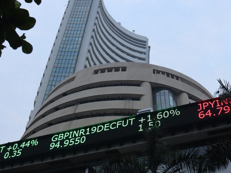 Stock market: Sensex and Nifty50 make muted opening