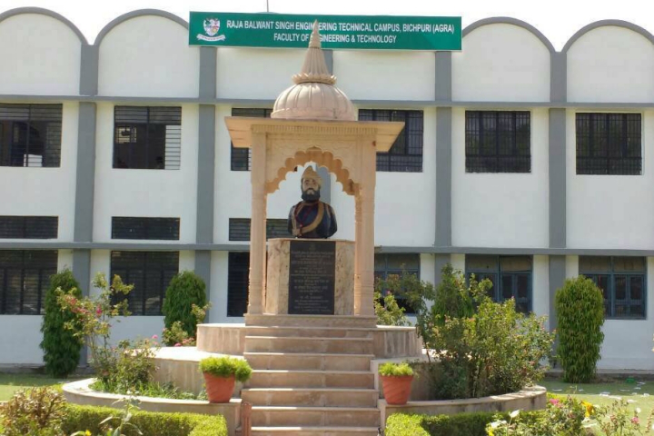 Agra college suspends 3 students for WhatsApp posts on Pak victory