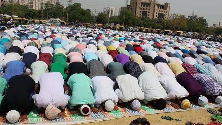 SC urges Delhi HC to decide plea to allow namaz in Mughal Mosque at the earliest