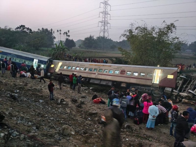 Guwahati-bound train derails in north Bengal, 7 dead, 45 injured